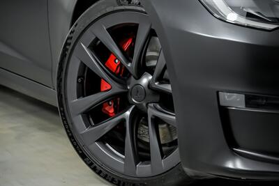 2023 Tesla Model S Plaid-MATTE BLACK ON WHITE GUTS!   - Photo 4 - Joliet, IL 60435