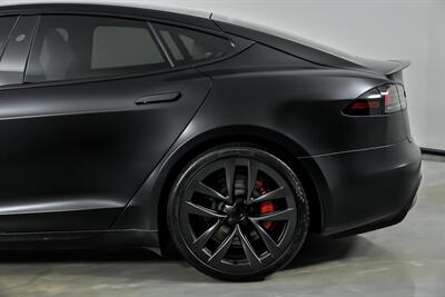 2023 Tesla Model S Plaid-MATTE BLACK ON WHITE GUTS!   - Photo 9 - Joliet, IL 60435
