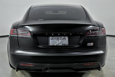 2023 Tesla Model S Plaid-MATTE BLACK ON WHITE GUTS!   - Photo 11 - Joliet, IL 60435