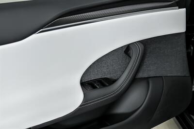 2023 Tesla Model S Plaid-MATTE BLACK ON WHITE GUTS!   - Photo 18 - Joliet, IL 60435