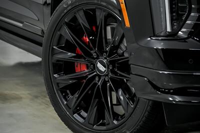 2026 Cadillac Escalade-V ESV -ONYX PACKAGE! - Photo 4 - Joliet, IL 60435