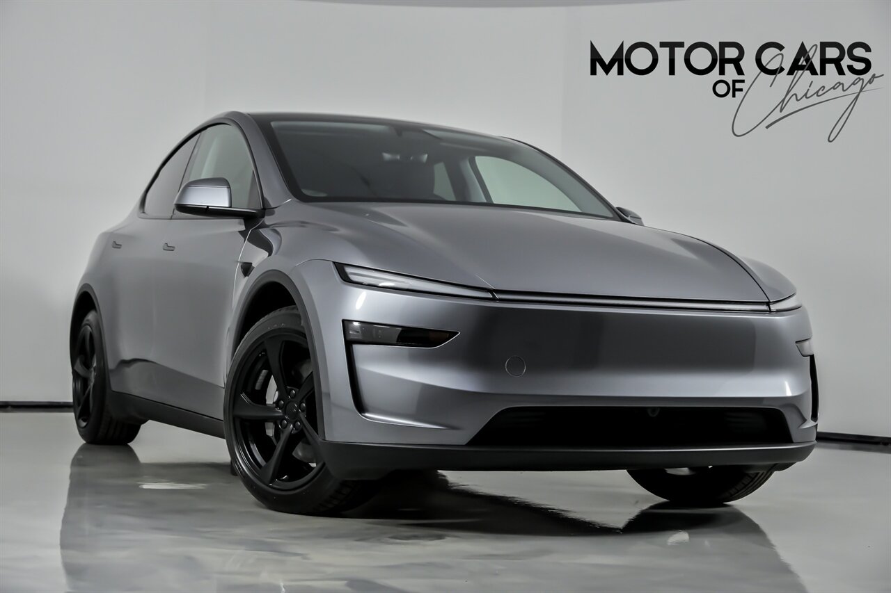 2026 Tesla Model Y Long Range   - Photo 1 - Joliet, IL 60435