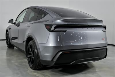 2026 Tesla Model Y Long Range - Photo 10 - Joliet, IL 60435