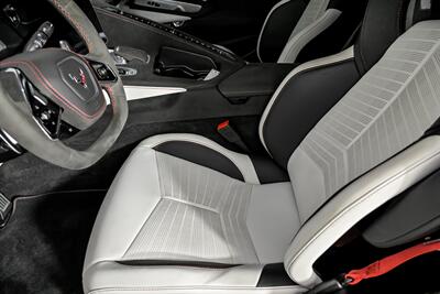 2023 Chevrolet Corvette Stingray   - Photo 25 - Joliet, IL 60435