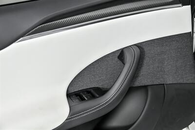 2023 Tesla Model S Plaid   - Photo 18 - Joliet, IL 60435