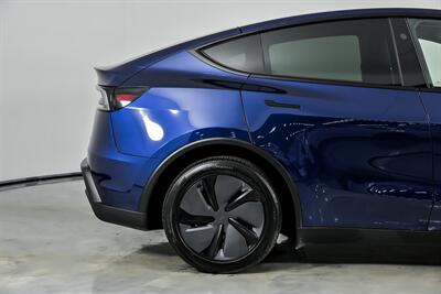 2026 Tesla Model Y Long Range - Photo 13 - Joliet, IL 60435