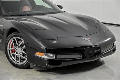 2003 Chevrolet Corvette Z06   - Photo 3 - Joliet, IL 60435