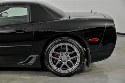2003 Chevrolet Corvette Z06   - Photo 9 - Joliet, IL 60435
