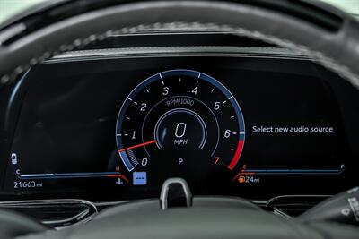 2024 Cadillac Escalade-V   - Photo 29 - Joliet, IL 60435
