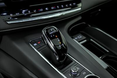 2024 Cadillac Escalade-V   - Photo 37 - Joliet, IL 60435