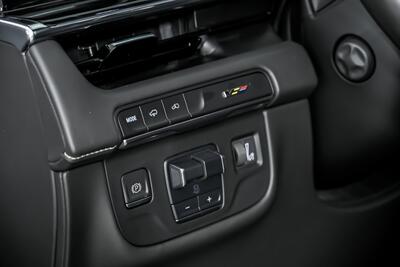 2024 Cadillac Escalade-V   - Photo 28 - Joliet, IL 60435