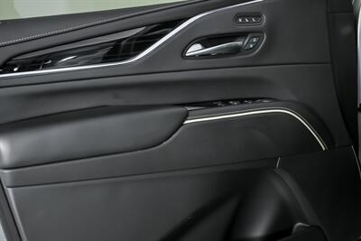 2024 Cadillac Escalade-V   - Photo 18 - Joliet, IL 60435