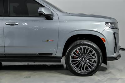 2024 Cadillac Escalade-V   - Photo 15 - Joliet, IL 60435
