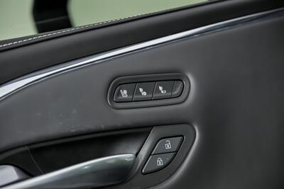 2024 Cadillac Escalade-V   - Photo 19 - Joliet, IL 60435