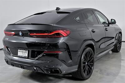 2022 BMW X6 xDrive40i   - Photo 12 - Joliet, IL 60435