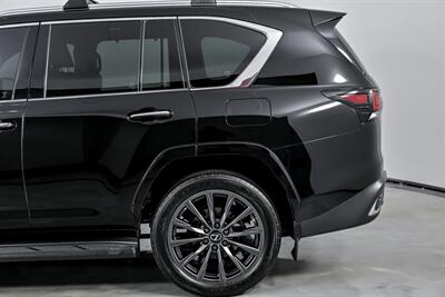 2022 Lexus LX 600 F SPORT Handling   - Photo 9 - Joliet, IL 60435