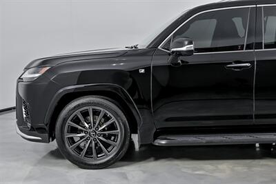 2022 Lexus LX 600 F SPORT Handling   - Photo 7 - Joliet, IL 60435