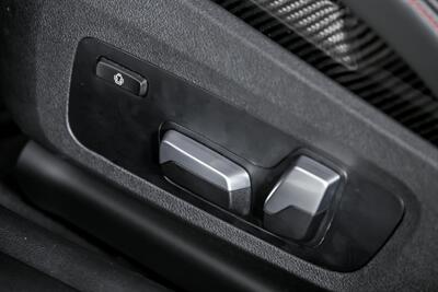 2025 BMW M4 Competition xDrive   - Photo 27 - Joliet, IL 60435