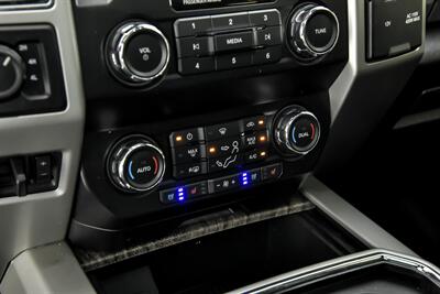 2019 Ford F-350 Super Duty Lariat   - Photo 33 - Joliet, IL 60435