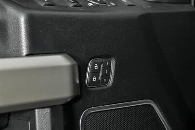 2019 Ford F-350 Super Duty Lariat   - Photo 18 - Joliet, IL 60435