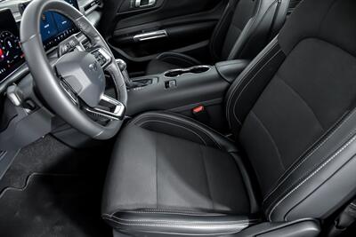 2024 Ford Mustang EcoBoost   - Photo 20 - Joliet, IL 60435