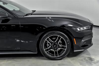 2024 Ford Mustang EcoBoost   - Photo 15 - Joliet, IL 60435