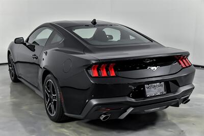 2024 Ford Mustang EcoBoost   - Photo 10 - Joliet, IL 60435