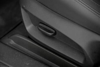 2009 Pontiac G8 GXP   - Photo 25 - Joliet, IL 60435