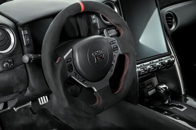 2011 Nissan GT-R Premium - Photo 24 - Joliet, IL 60435