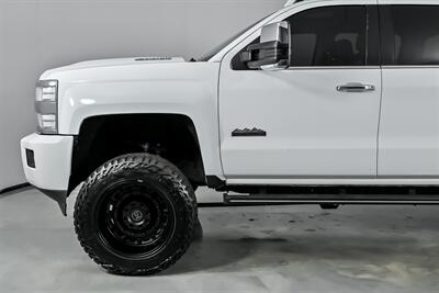 2018 Chevrolet Silverado 2500 High Country   - Photo 7 - Joliet, IL 60435