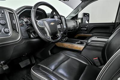 2018 Chevrolet Silverado 2500 High Country   - Photo 22 - Joliet, IL 60435