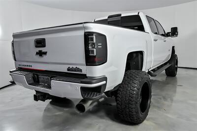 2018 Chevrolet Silverado 2500 High Country   - Photo 12 - Joliet, IL 60435