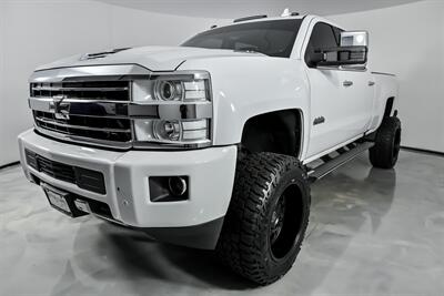2018 Chevrolet Silverado 2500 High Country   - Photo 6 - Joliet, IL 60435