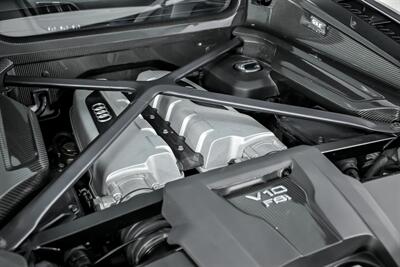 2017 Audi R8 5.2 quattro V10 Plus   - Photo 16 - Joliet, IL 60435