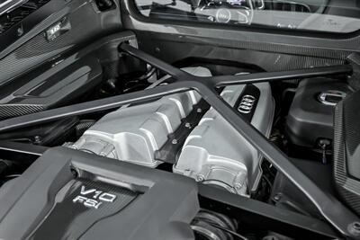 2017 Audi R8 5.2 quattro V10 Plus   - Photo 17 - Joliet, IL 60435