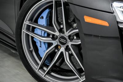 2017 Audi R8 5.2 quattro V10 Plus   - Photo 4 - Joliet, IL 60435