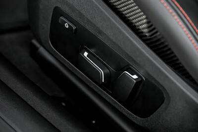 2025 BMW M4 CS-RARE CARBON CERAMICS! - Photo 28 - Joliet, IL 60435