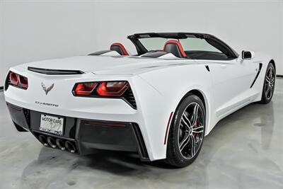 2017 Chevrolet Corvette Stingray 3LT   - Photo 11 - Joliet, IL 60435
