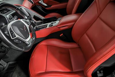 2017 Chevrolet Corvette Stingray 3LT   - Photo 25 - Joliet, IL 60435