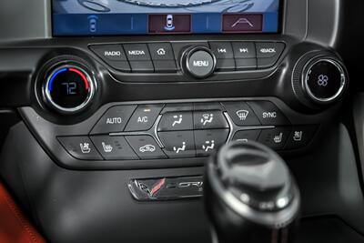 2017 Chevrolet Corvette Stingray 3LT   - Photo 38 - Joliet, IL 60435