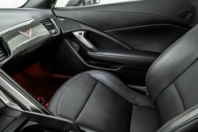 2016 Chevrolet Corvette Z06 2LZ   - Photo 35 - Joliet, IL 60435