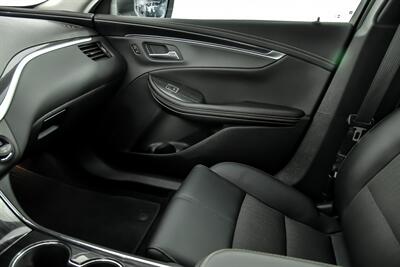 2020 Chevrolet Impala LT   - Photo 36 - Joliet, IL 60435