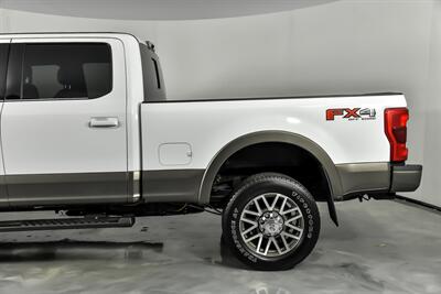 2018 Ford F-350 Super Duty King Ranch   - Photo 8 - Joliet, IL 60435