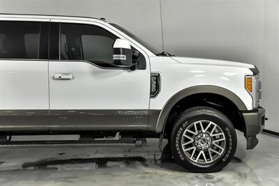 2018 Ford F-350 Super Duty King Ranch   - Photo 13 - Joliet, IL 60435