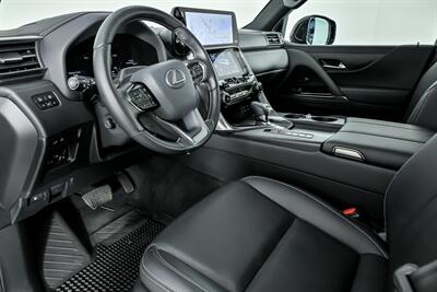 2025 Lexus LX 700h Luxury   - Photo 22 - Joliet, IL 60435