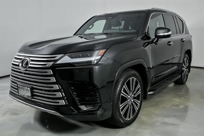 2025 Lexus LX 700h Luxury   - Photo 6 - Joliet, IL 60435