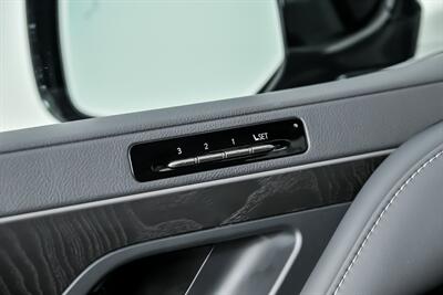 2025 Lexus LX 700h Luxury   - Photo 20 - Joliet, IL 60435