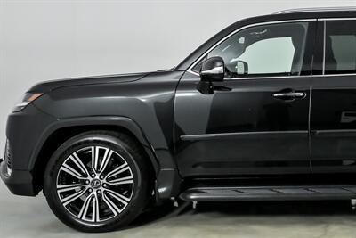 2025 Lexus LX 700h Luxury   - Photo 7 - Joliet, IL 60435