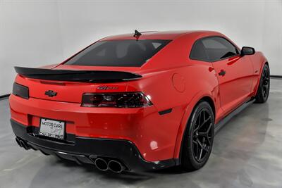 2015 Chevrolet Camaro Z28   - Photo 12 - Joliet, IL 60435