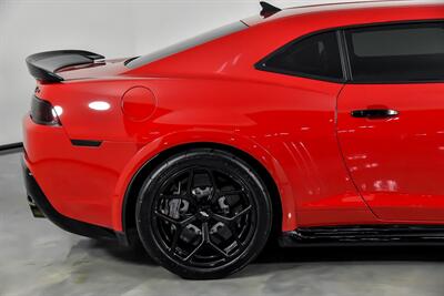 2015 Chevrolet Camaro Z28   - Photo 13 - Joliet, IL 60435